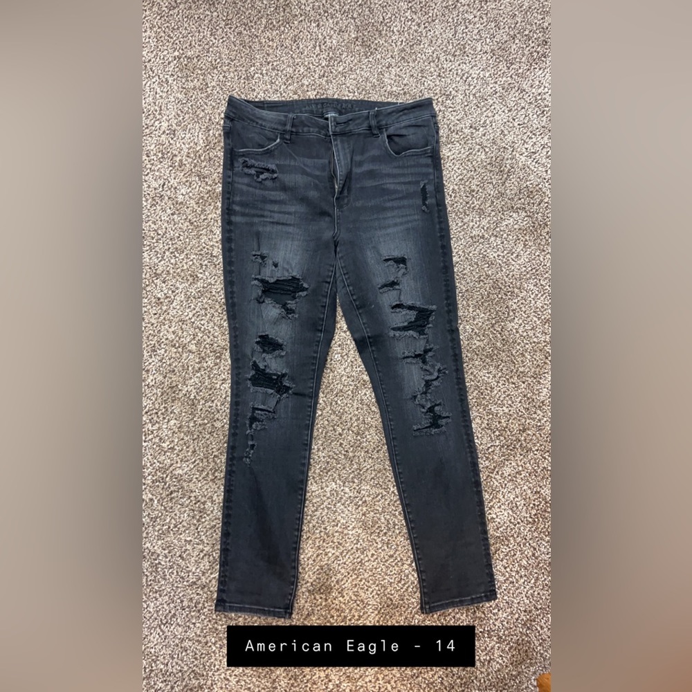 Women’s American Eagle Jeans